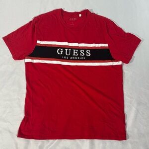 Guess T-Shirt in Red📍